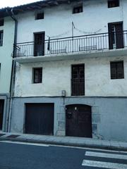 Appartamento  Kale nagusia. Piso con garaje a reformar