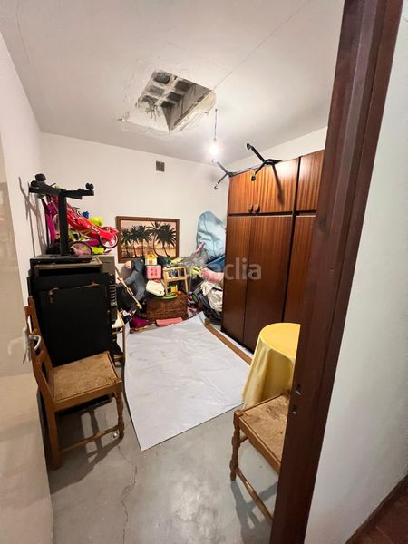 Foto a825ce33-d7dc-42e7-b3a1-f8f3f8f3edbe. Casa amb aparcament a Larraga