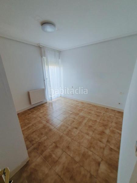 Foto 5a2eff80-7a45-4bb1-bef6-46f99bf5d58a. Pis amb calefacció aparcament a Intxaurrondo Donostia - San Sebastián