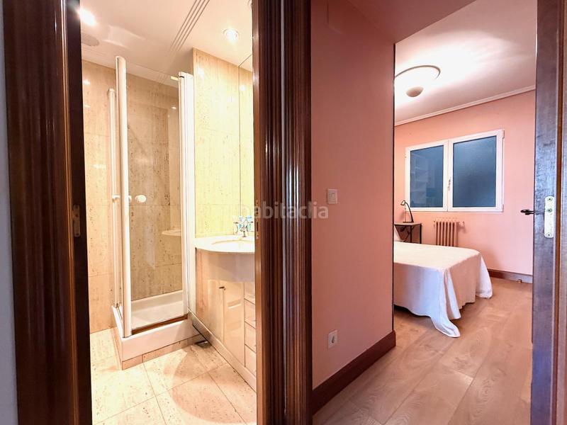 Foto e21acb90-dd8c-48ec-9207-7cd3296c8d74. Alquiler piso berminghamplaza txofreGros en Gros Donostia - San Sebastián