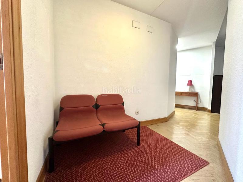 Foto 09d521ab-5d81-43a1-b010-61331b8fc0bf. Alquiler oficina calle miracruz, esquina trrueba en Donostia - San Sebastián