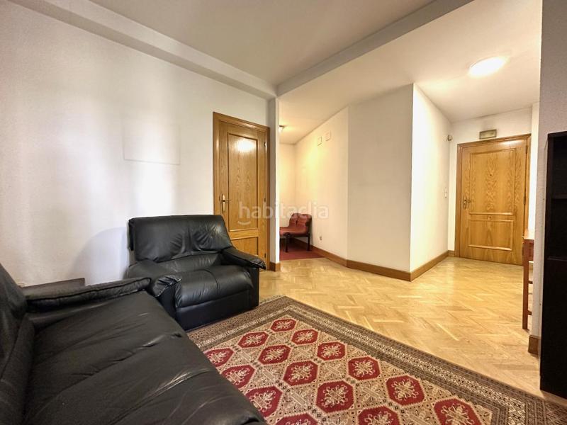 Foto 1b2b449a-f9e6-4acd-8bb3-3ff92a92ed26. Alquiler oficina calle miracruz, esquina trrueba en Donostia - San Sebastián