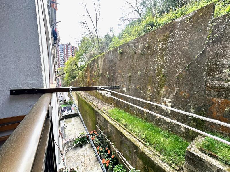 Foto 230785cd-1303-4fa1-85f9-45c29ecd91f3. Piso calle azkuenedonostia en Bidebieta Donostia - San Sebastián