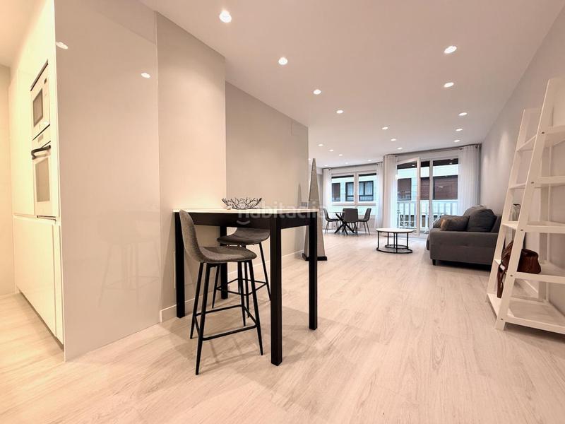 Foto 8b6daaf3-28b4-4a2a-b14b-936c851dddca. Lloguer pis amb calefacció a Amara Donostia - San Sebastián