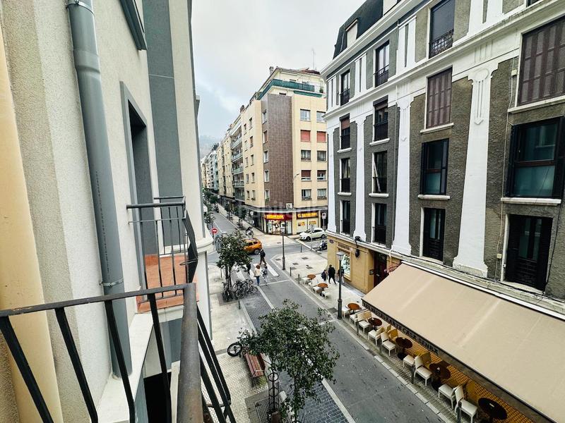 Foto 77c2e173-359f-47e6-947d-e68dd55a1b2c. Etagenwohnung mit heizung in Gros Donostia - San Sebastián