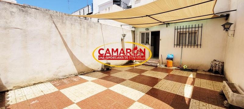 Foto af49b371-8864-4f8f-a9fb-1e79a3aee718. Casa adossada a Puebla del Río (La)