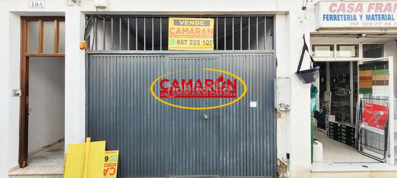 Foto 0f864c19-0597-479c-b1d1-faa63b0ef8c9. Parking voiture dans Coria del Río