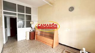 Rent Business premise in Coria del Río