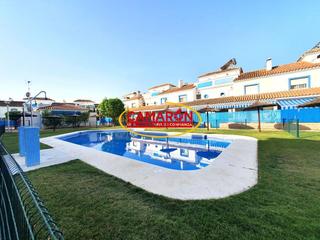 Casa aparellada a Coria del Río