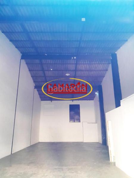 Foto 35f7504b-d523-4333-8cae-a60670341d4d. Bâtiment à usage industriel dans Puebla del Río (La)