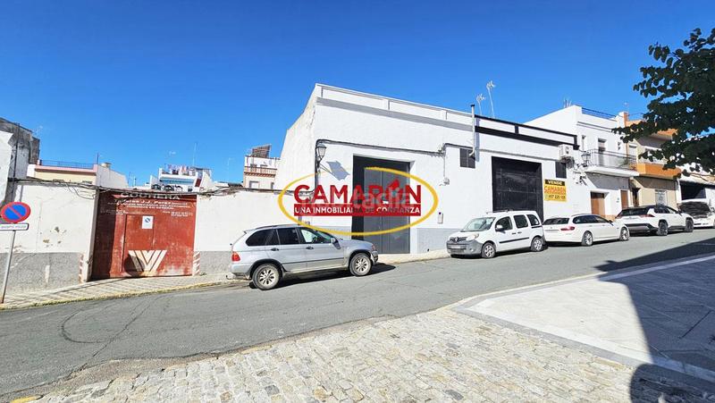 Foto d2bb1292-06d5-4b32-9dd6-dbea6412f12d. Bâtiment à usage industriel dans Puebla del Río (La)