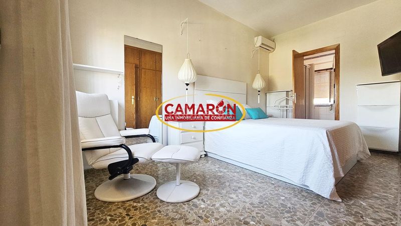 Foto 9396a3a9-bed3-4fdd-be38-3ee5dfba48c7. Haus mit pool in Palomares del Río