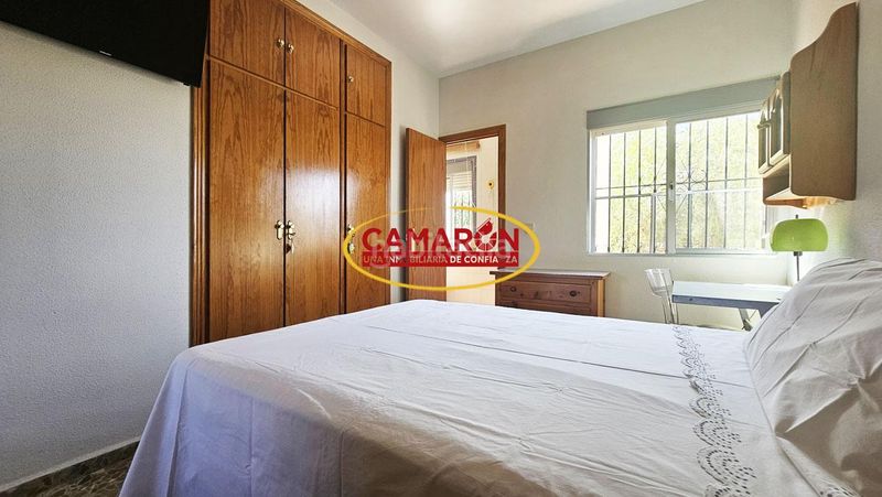 Foto b0d6ebbb-59e0-4618-a6bf-5870b0a42658. Haus mit pool in Palomares del Río
