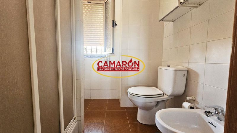 Foto ce2a30fb-f223-4484-8775-751e7bbaae6e. Haus mit pool in Palomares del Río