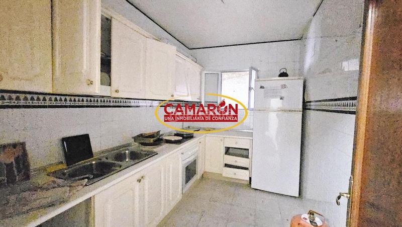 Foto c5ae6574-d3b6-4487-8dd2-3db5bf8aafa3. Casa adossada a Coria del Río