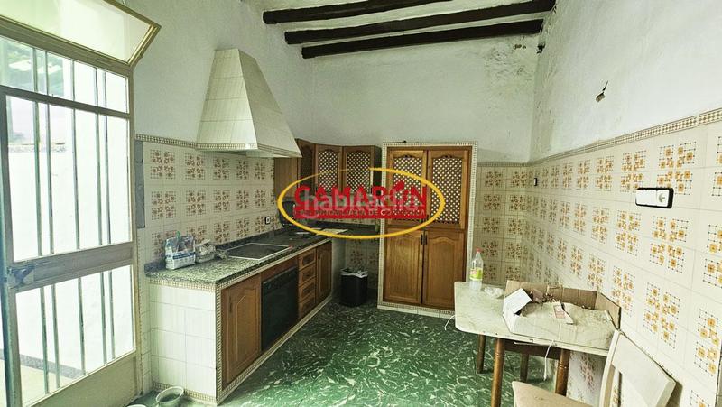 Foto f97544d4-c30b-4fc2-bad6-d08566b08503. Casa adossada a Coria del Río