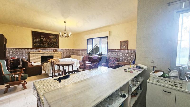Foto aebd9301-c5c9-4c25-9ba0-44968af143ec. Masía en Puebla del Río (La)