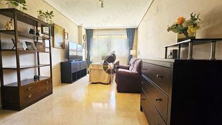 Etagenwohnung in Coria del Río