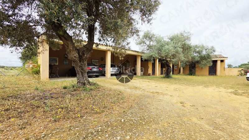 Foto eacc9e46-d427-468c-adea-bd14c40aeb6b. Bauernhof in Almensilla