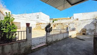 Semi detached house  De la concordia