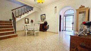 Casa adossada a Bollullos de la Mitación