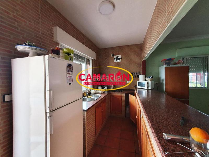 Foto a25942a9-4eba-4aee-af46-7946c9e1ad08. Masía en Puebla del Río (La)