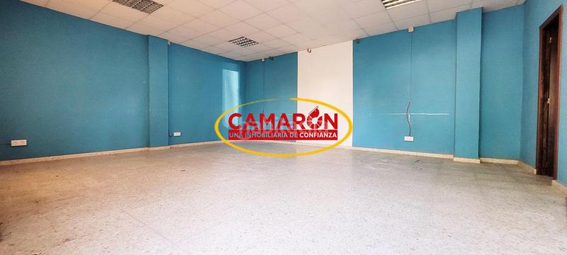 Foto f6b2482e-c335-45f4-b79d-470d3604bcfe. Locale commerciale in Palomares del Río