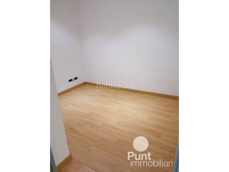 Foto 0a16fd8a-cb7b-42b7-bb64-ab7c5ec7a7b5. Local comercial a Zona Alta Premià de Mar