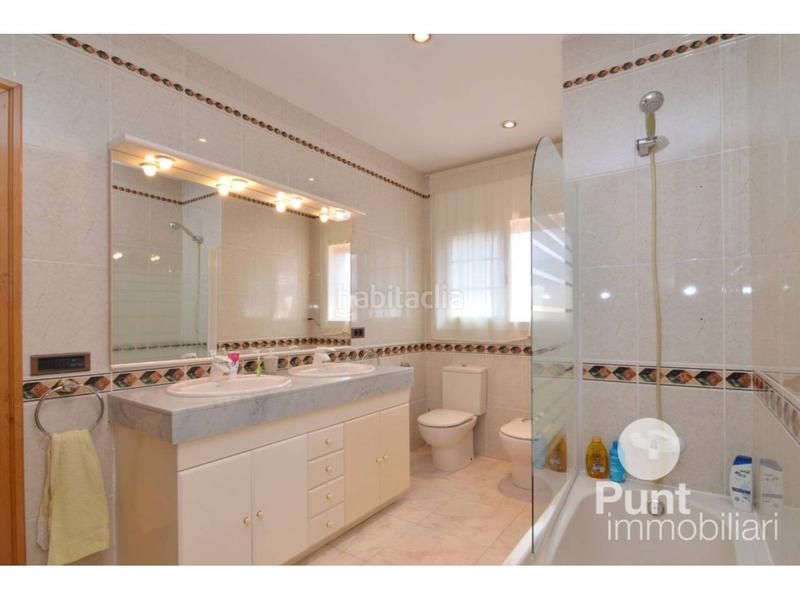 Foto 23ed2eb0-1db5-4448-9acb-d3005b480c8b. Chalet mit heizung parking pool in Zona Alta Premià de Mar