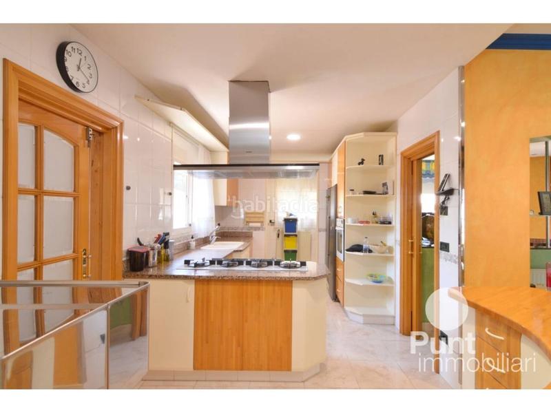 Foto 27febccd-4457-447b-b378-10e9205da660. Chalet mit heizung parking pool in Zona Alta Premià de Mar