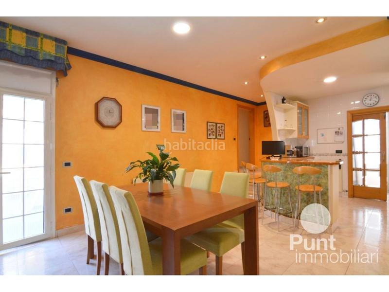 Foto 9affde33-5af9-4847-af49-8e273fc008fb. Chalet mit heizung parking pool in Zona Alta Premià de Mar