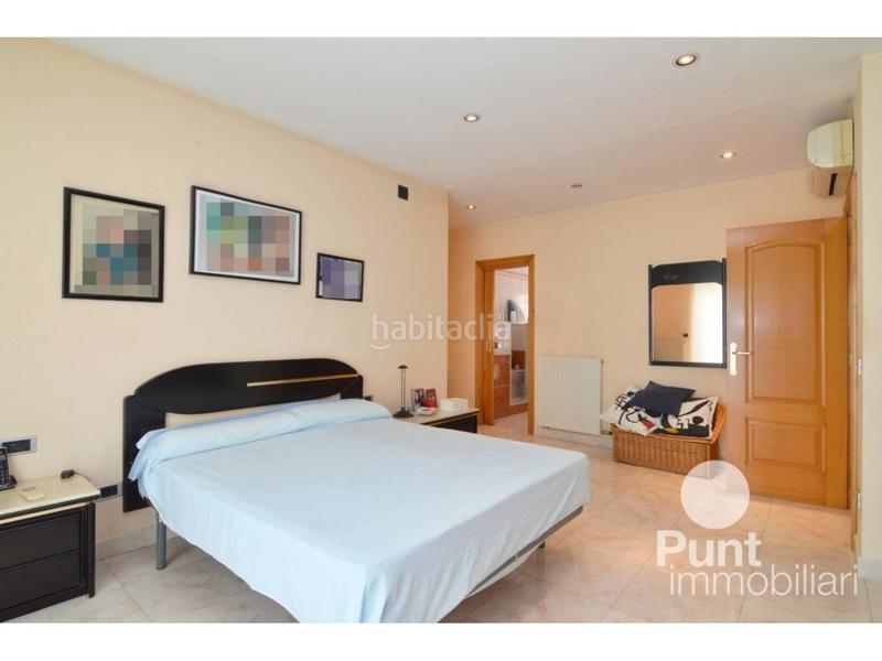 Foto ab07e595-8b44-497b-a11e-b85e586996bc. Chalet mit heizung parking pool in Zona Alta Premià de Mar