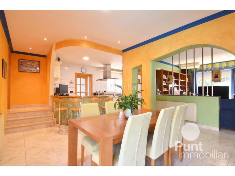 Foto e3f9fa87-0e0e-4a72-a997-767eb3904b7c. Chalet mit heizung parking pool in Zona Alta Premià de Mar