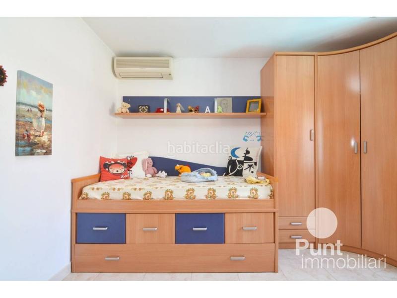 Foto f0feb4fe-298c-4bdc-be37-dab20127a722. Chalet mit heizung parking pool in Zona Alta Premià de Mar