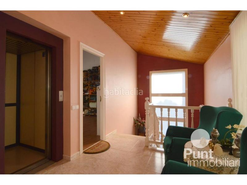 Foto 39d6b35d-fe3d-437c-b5dd-1c9d2a57a126. Chalet con riscaldamento parcheggio piscina in Premià de Dalt