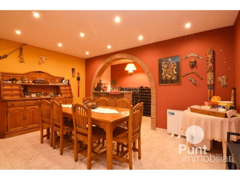 Foto 53462023-f324-44b1-94d3-68b48240870b. Chalet con riscaldamento parcheggio piscina in Premià de Dalt