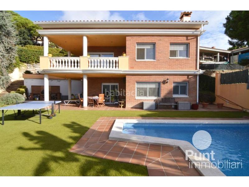 Foto 8053cecd-5ade-4a6f-b983-ba74f29473d4. Chalet con riscaldamento parcheggio piscina in Premià de Dalt