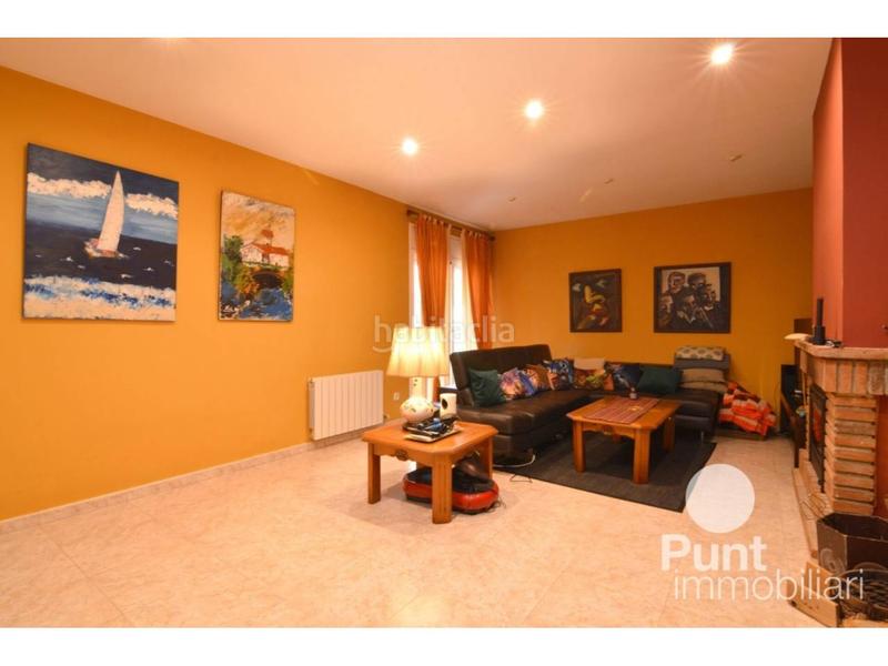 Foto b1498e6f-103b-4f5e-87c2-40e1e1c0483a. Chalet con riscaldamento parcheggio piscina in Premià de Dalt