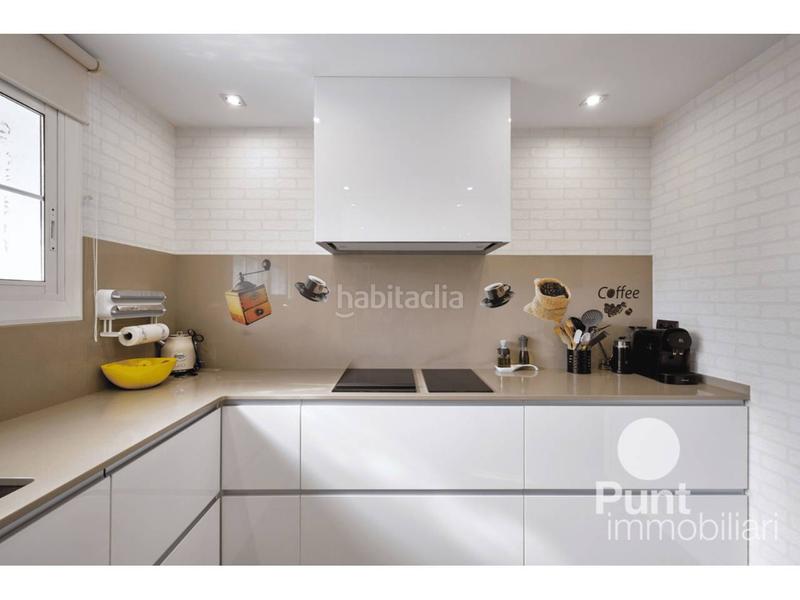 Foto a926e343-ba79-4bcf-9cb2-6d133026b8ff. Casa pareada venta de casa pareada en Premià de Dalt