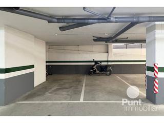 Lloguer Aparcament cotxe a Premià de Dalt. Parking en alquiler en la fàbrica