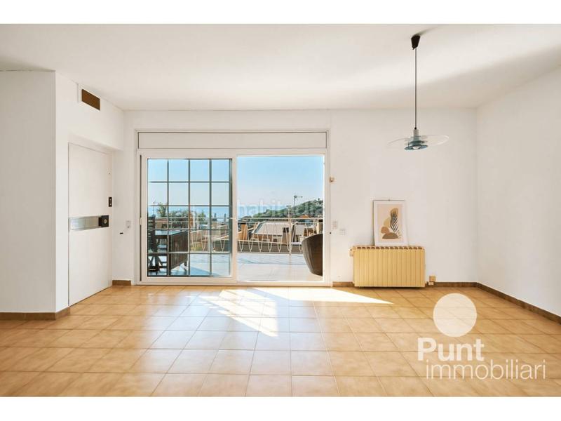 Foto 1f58c8b9-926e-4d21-b141-90cc23204879. Alquiler chalet alquiler de villa en Premià de Dalt