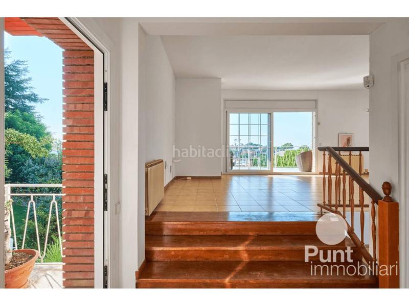 Foto 45949351-5874-4496-a04c-5dab1a016b57. Alquiler chalet alquiler de villa en Premià de Dalt