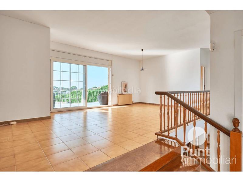 Foto c8a78b83-6313-4d60-a20f-46c47c7805fe. Alquiler chalet alquiler de villa en Premià de Dalt