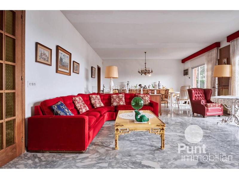 Foto 361a2df3-6943-4cb8-a4cb-bd31d30ba0b7. Chalet con riscaldamento parcheggio piscina in Premià de Dalt