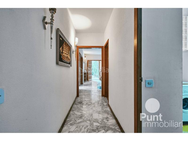 Foto b6d414f1-8208-4e41-a2e9-51e88fc8f710. Chalet con riscaldamento parcheggio piscina in Premià de Dalt