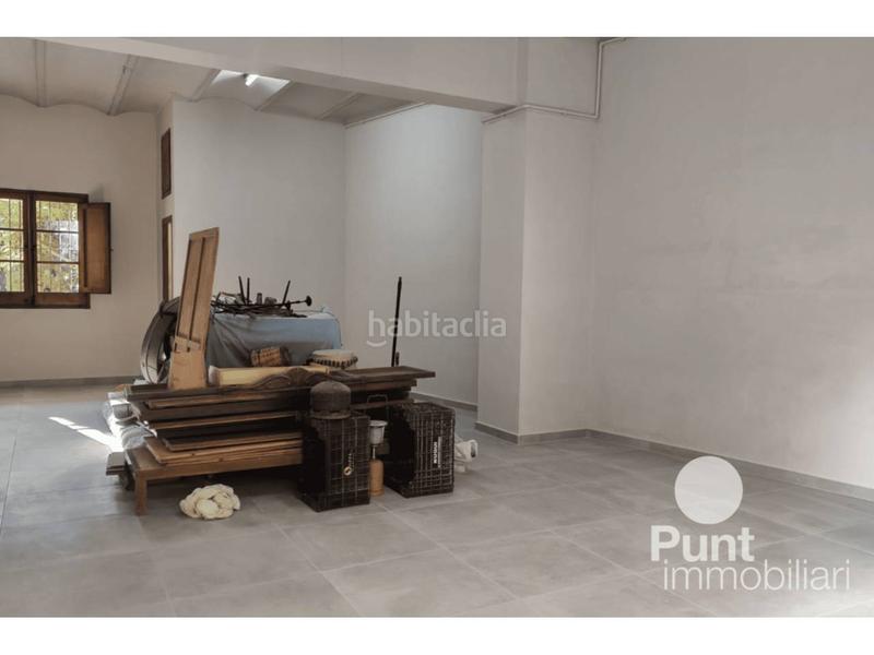 Foto 280eeac6-b282-46b5-a7fc-71c79cb1cd95. Alquiler local comercial alquiler de local comercial en Premià de Dalt