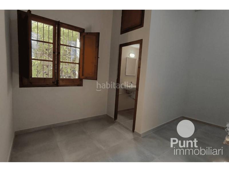 Foto 2dec7d75-ec10-400f-8171-2c7eda3064d4. Location local commercial dans Premià de Dalt