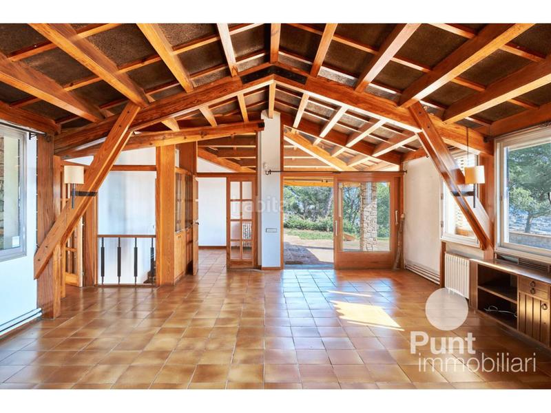 Foto 1413b517-9860-4f35-86be-2e972966f51d. Chalet mit heizung parking pool in Premià de Dalt