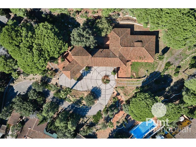 Foto 39cc9481-b04b-4029-88c6-7c6ce2788cd4. Chalet mit heizung parking pool in Premià de Dalt