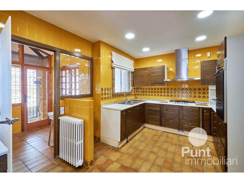 Foto bb61f1a8-1ec4-4cd0-bba3-373aad57e11e. Chalet mit heizung parking pool in Premià de Dalt